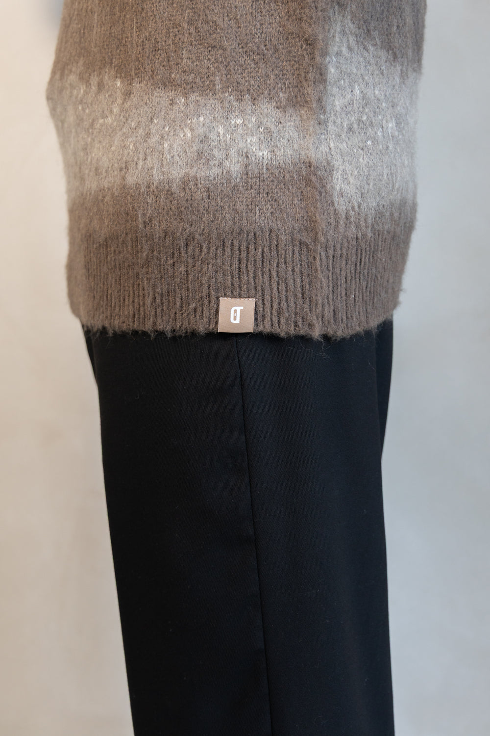 Short Mohair Sweater - Brown